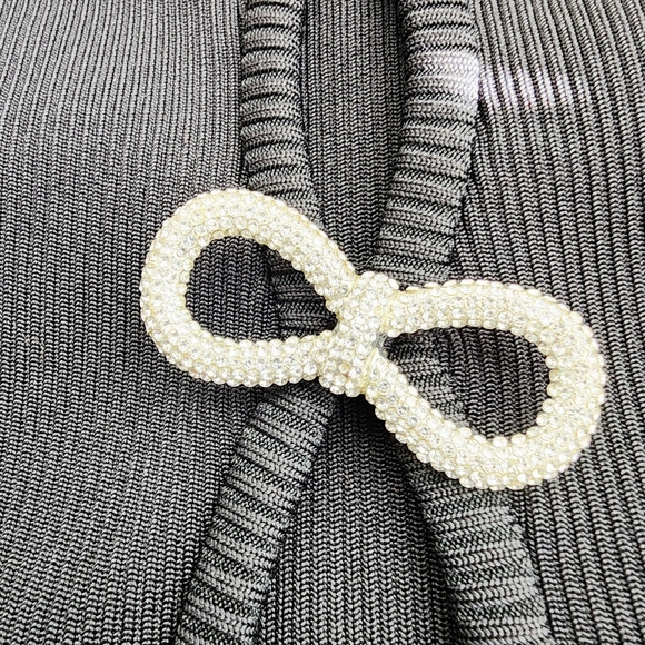 MACH & MACH MINI BLACK DRESS CRYSTAL BOW APPLIQUE SIZE EXTRA SMALL - Picture 10 of 16